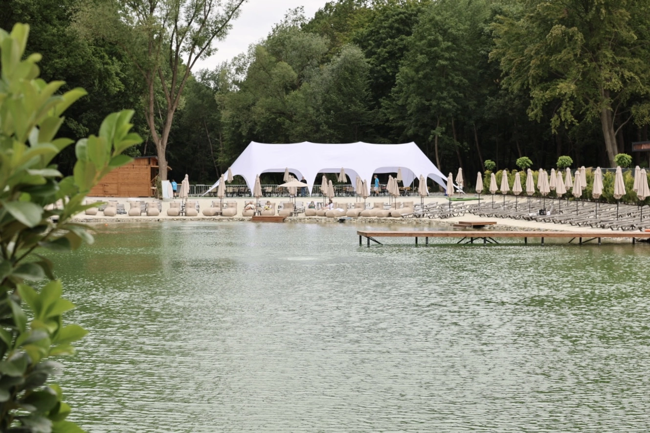 Нове місце для літнього відпочинку біля Львова — MORA Resort